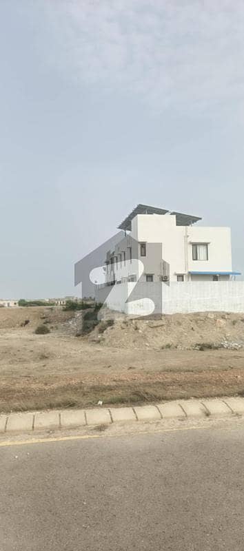 ڈی ایچ اے فیز 8 ڈی ایچ اے ڈیفینس,کراچی میں 1 کنال رہائشی پلاٹ 6.5 کروڑ میں برائے فروخت۔