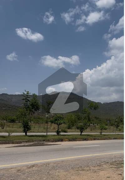 ڈی ۔ 12 اسلام آباد میں 1 کنال رہائشی پلاٹ 18.0 کروڑ میں برائے فروخت۔