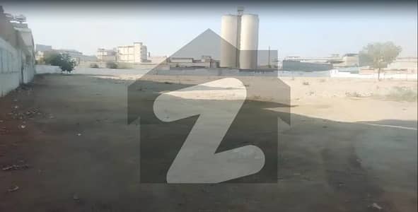 سندھ انڈسٹریل ٹریڈنگ اسٹی - ایس آئی ٹی ای کراچی میں 65 کنال کمرشل پلاٹ 60.0 ارب میں برائے فروخت۔