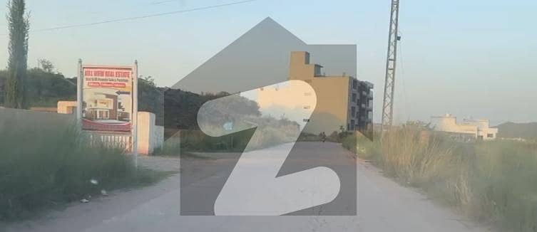 بنی گالہ اسلام آباد میں 12 مرلہ کمرشل پلاٹ 2.7 کروڑ میں برائے فروخت۔ بنی گالہ اسلام آباد میں 12 مرلہ کمرشل پلاٹ 2.7 کروڑ میں برائے فروخت۔