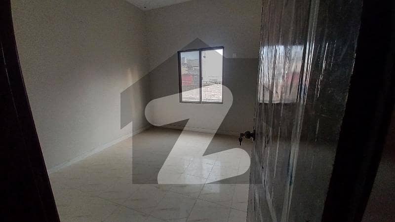 GROUND FLOOR NEW FLAT SMALL PROJECT SWEET WATER, NO LOAD SHEDING ...
