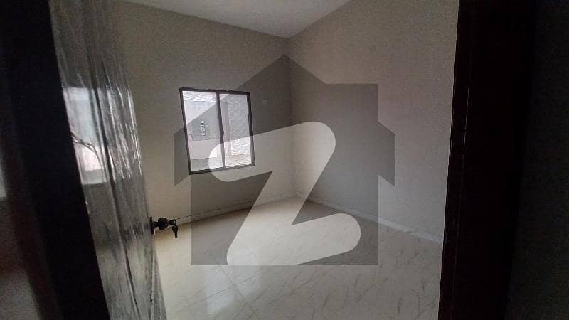 GROUND FLOOR NEW FLAT SMALL PROJECT SWEET WATER, NO LOAD SHEDING ...