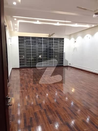 10 Marla Ground Floor Portion For Rent