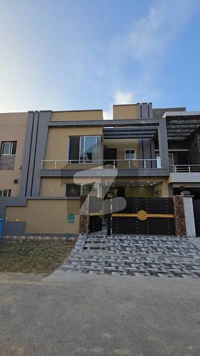 6 Marla ultra modern house available for sale in bariya nashaman Lahore