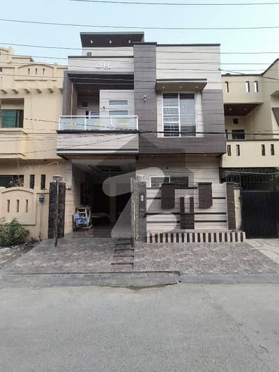 5 Marla Brand New House Available For Sale