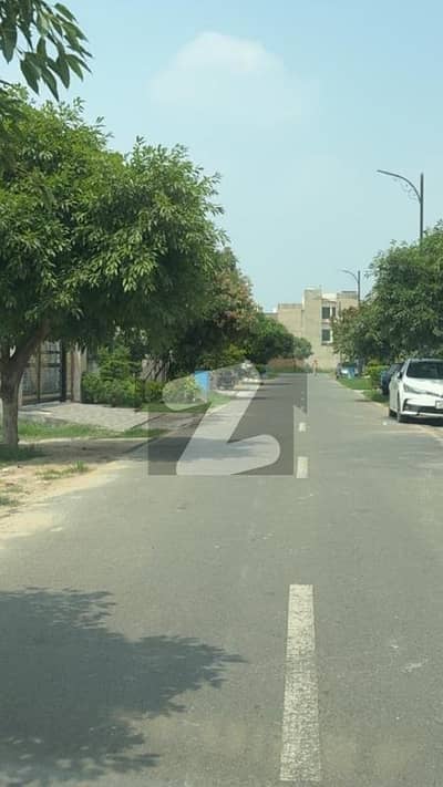 15 Marla Plot For Sale In Eden Orchard Sargodha Road , Faisalabad