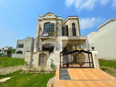 5 MARLA BRAND NEW WELL DESIGNED BUNGALOW AVAILABLE FOR SALE IN DHA PHASE 9 TOWN