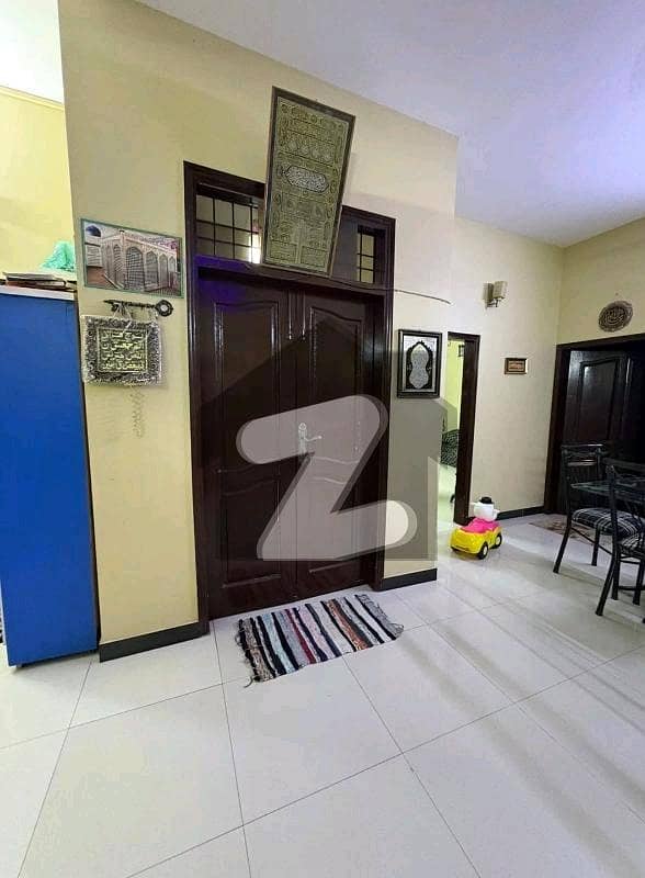2000 Square Feet Flat For Sale In Cosmopolitan Society 2000 Square Feet Flat For Sale In Cosmopolitan Society