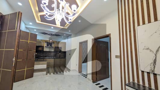 FULL HOUSE FOR RENT IN SADAAT COLLEGE TOWN