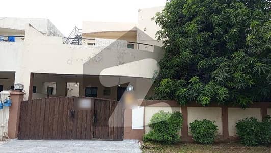 House Of 10 Marla Is Available In Contemporary Neighborhood Of Askari