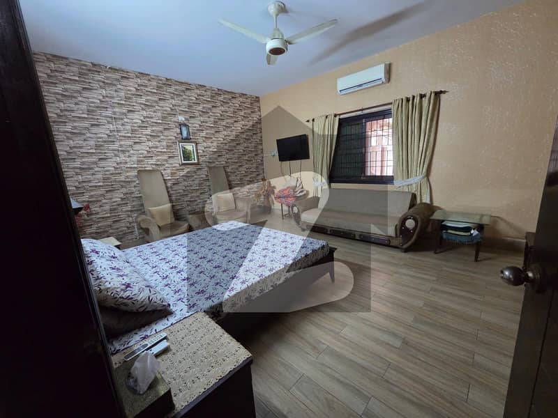 300 Yd Duplex Bungalow For Sale 300 Yd Duplex Bungalow For Sale