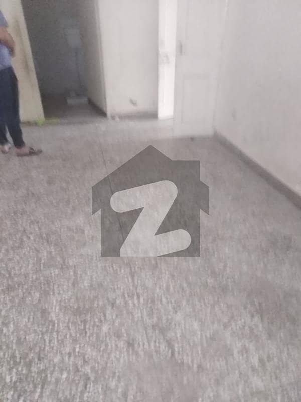 G. 9 Upper Portion For Rent