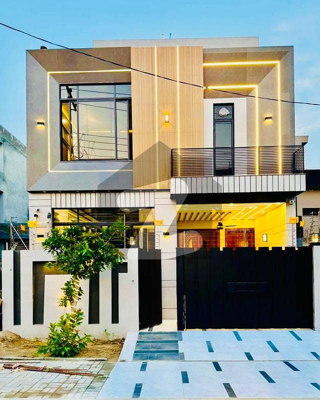 5 Marla Modern Luxury House For Sale 5 Marla Modern Luxury House For Sale
