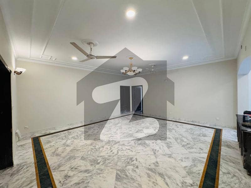 30 Marla Beautiful House For Rent 30 Marla Beautiful House For Rent