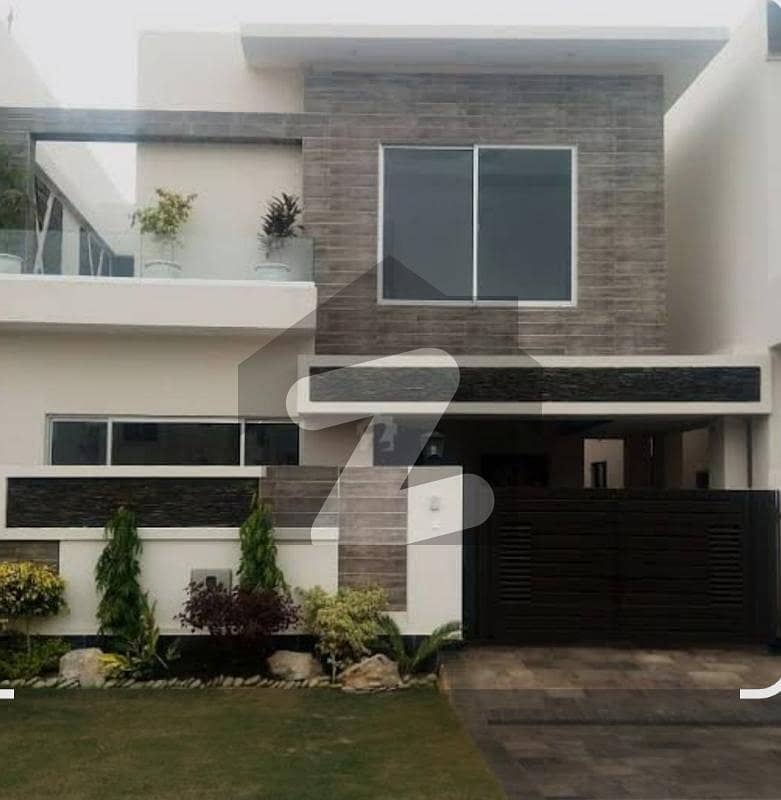 7 MARLA BEAUTIFUL HOUSE AVAILABLE FOR RENT ON DHA TOP LOCATION 7 MARLA BEAUTIFUL HOUSE AVAILABLE FOR RENT ON DHA TOP LOCATION