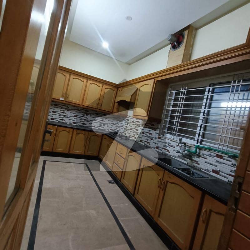10 Marla Upper Portion Available For Rent 10 Marla Upper Portion Available For Rent