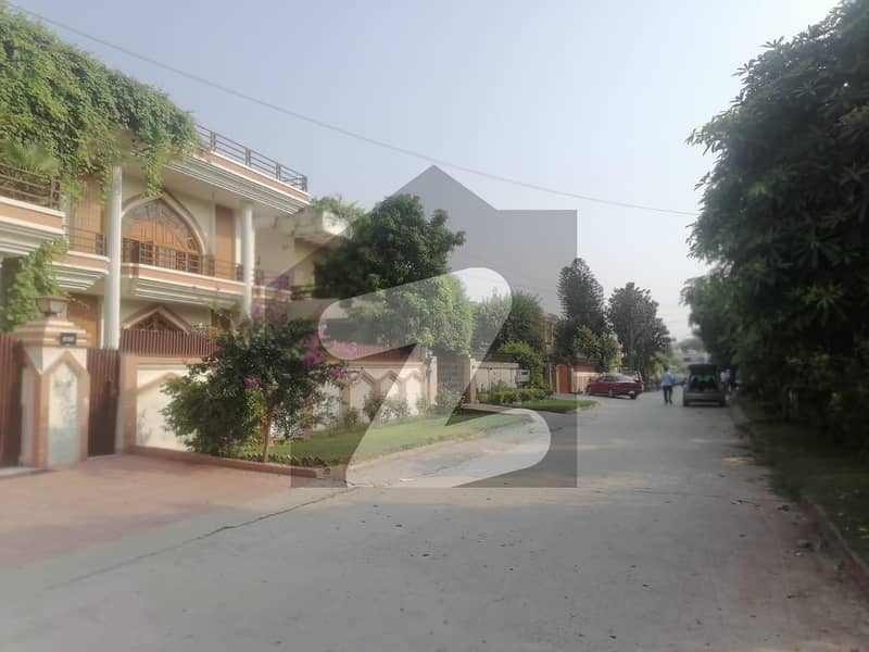 Elegant 1 Kanal Residence Prime Location, Chaklala 3