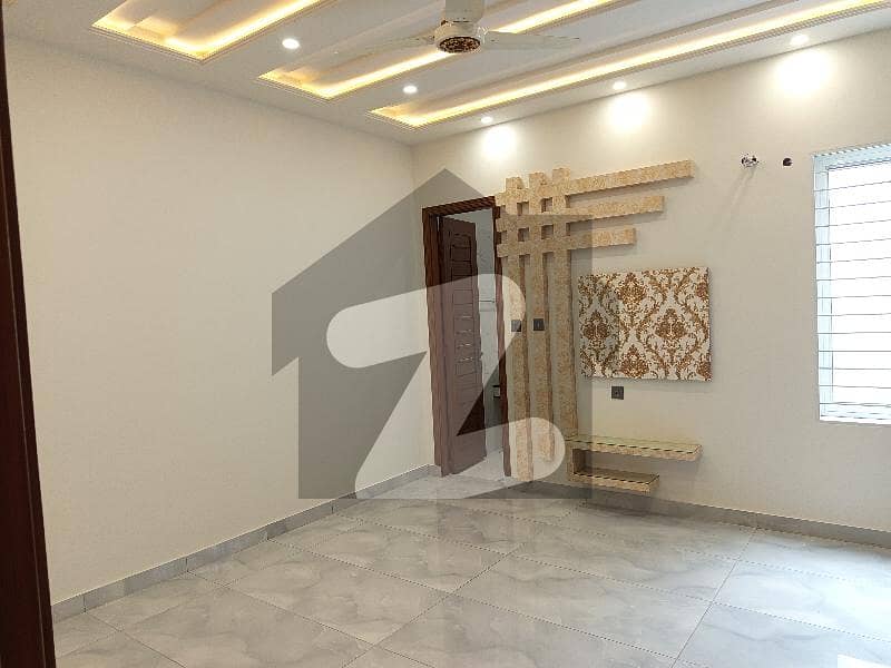 5 M House Corner DC Colony 5 M House Corner DC Colony