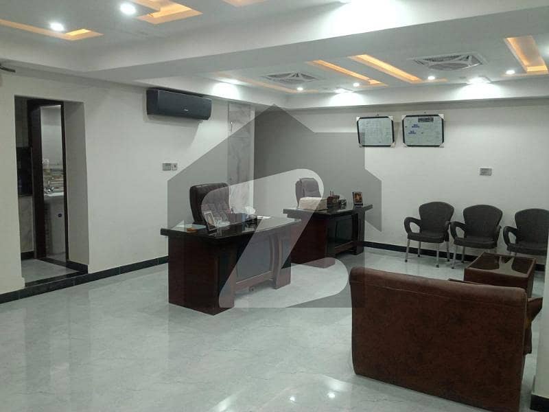 ایف ۔ 8 مرکز ایف ۔ 8,اسلام آباد میں 3 مرلہ دفتر 1.9 لاکھ میں کرایہ پر دستیاب ہے۔