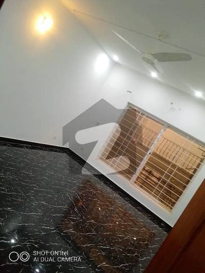 10 Marla Outstanding Location Upper Portion For Rent Sector J