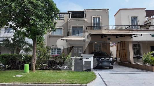 14 Marla House In Lahore Is Available For sale