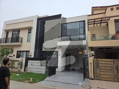 5 Marla House Is Available For Sale In DHA 11 Rahbar Phase 2 Block L Lahore