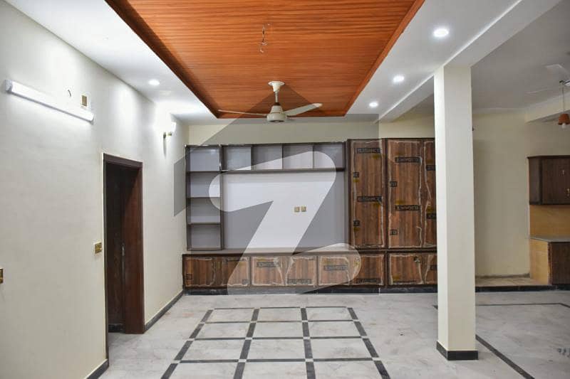 7 Marla Basement Available For Rent 7 Marla Basement Available For Rent