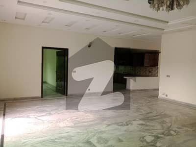 10 marla upper portion for rent in nasheman iqbal phase 2 (small faimly required )