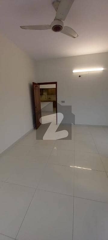 DEFENCE PHASE 5 BADER COMMERCIAL 26 STREET FLAT FOR SALE