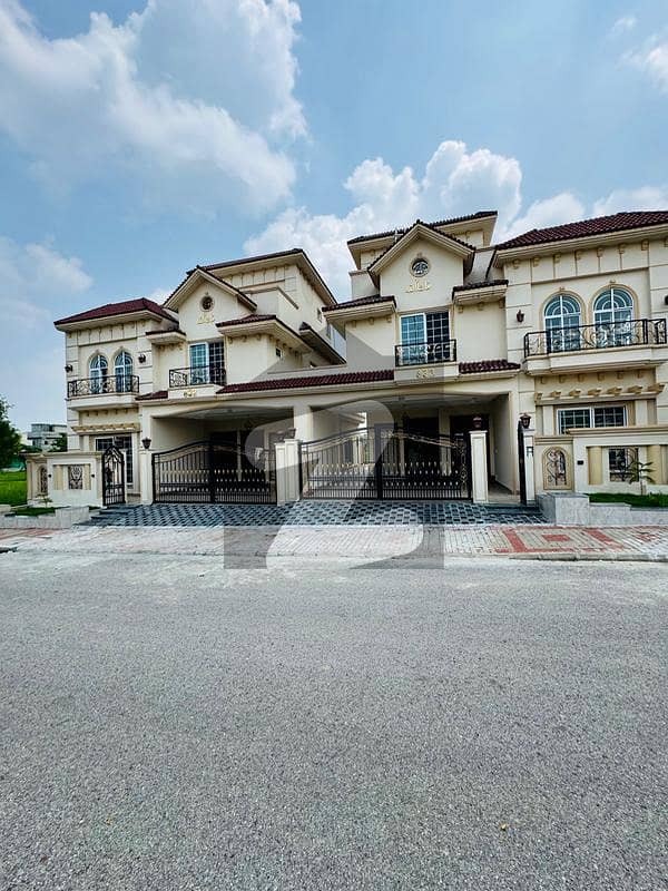 10 Marla Double Unit House For Sale 10 Marla Double Unit House For Sale