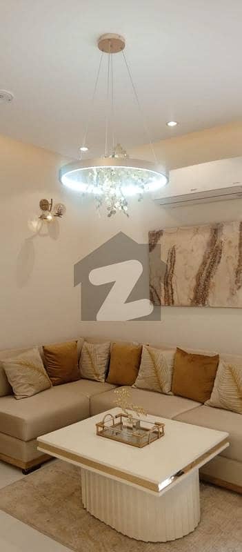 2 BED 2 BATH TV LOUNGE KITCHEN SECOND FLOOR