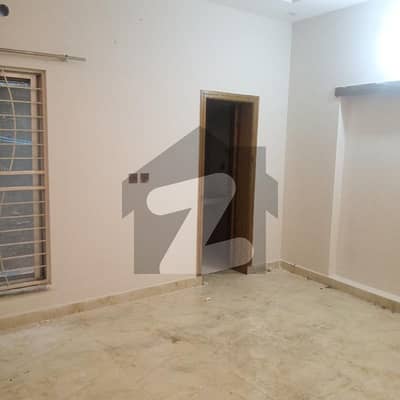 LDA Avenue one G Block 10Marla House for Rent Available 5 Bedroom 2kichan 2tv lounge