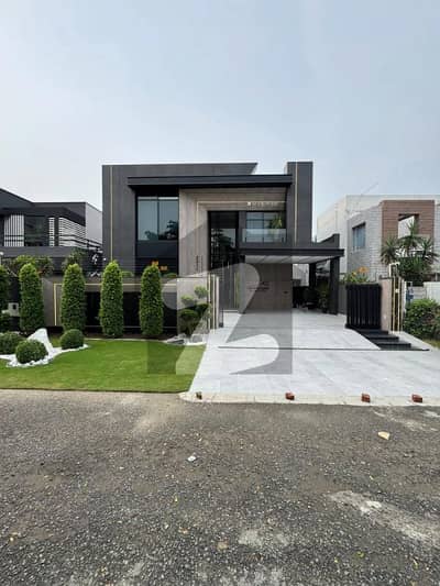 1 Kanal Brand New Modern Design Luxury House For Rent Near Park Hot Location
