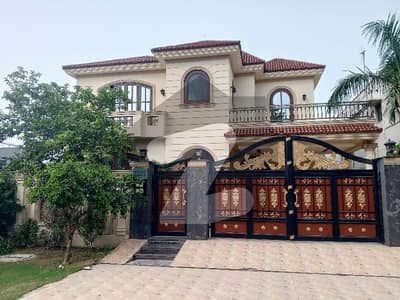 1 Kanal Beautiful House for Rent in DHA Phase 6 Prime Location