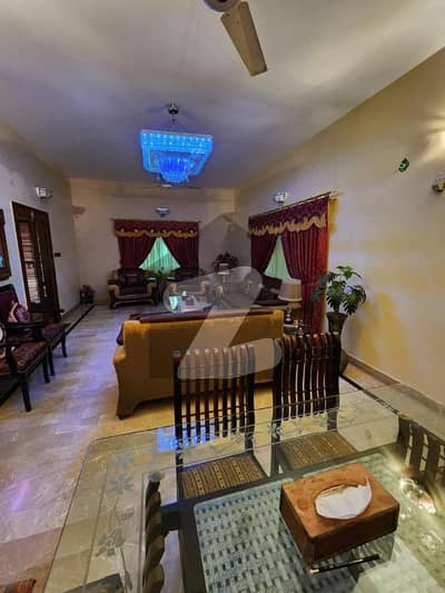 One Unit 400 Sq. Yd House For Sale