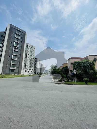 Future Facing Park Fully Tiled Well Mentioned 4 Bedrooms House With Powder Room Fr Sale