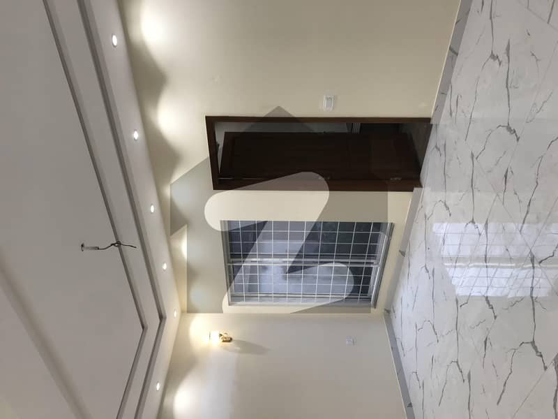 2 BEDROOM LOWER PORTION AVAILABLE FOR RENT