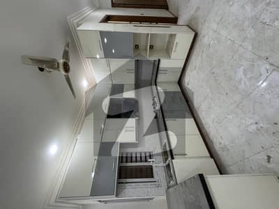 Beautiful Brand New 3 Bed Drawing Lounge With Lift