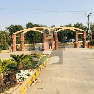 لایٗرز ہاؤسنگ سوسائٹی فیصل آباد میں 1 کنال رہائشی پلاٹ 1.55 کروڑ میں برائے فروخت۔