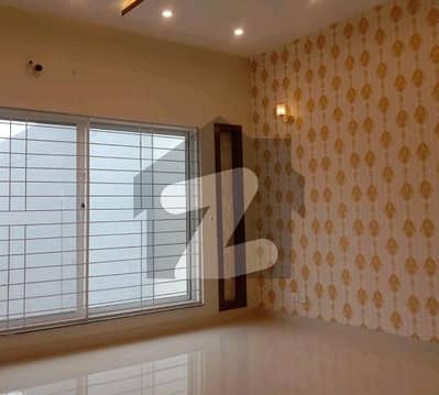 In Bahria Town - Sector E 5 Marla House For Rent