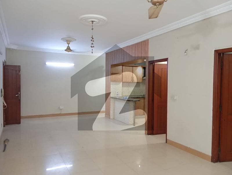 Flat For Sale In Rs. 32000000 Flat For Sale In Rs. 32000000