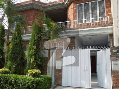 Double Storey House - Separate Entrance For Second Floor !!