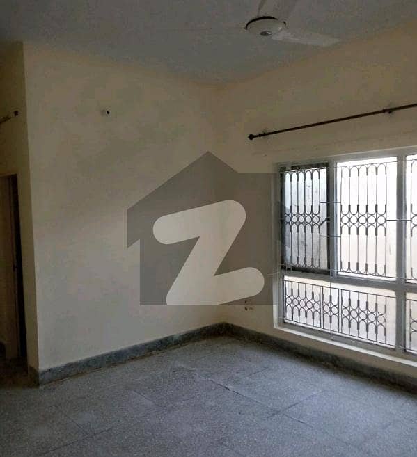 Centrally Located Upper Portion For Rent In I-8 Available Centrally Located Upper Portion For Rent In I-8 Available