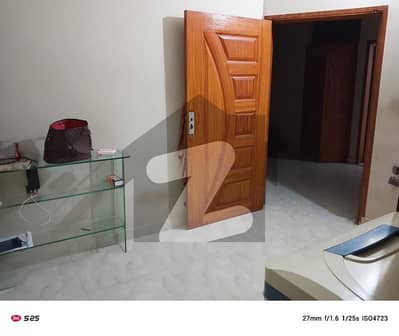 Leased 1st Floor 2 Bed DD Portion Beautiful
