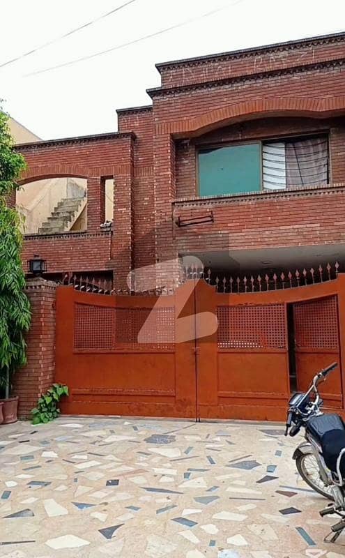 جوہر ٹاؤن لاہور میں 4 کمروں کا 14 مرلہ مکان 5.0 کروڑ میں برائے فروخت۔ جوہر ٹاؤن لاہور میں 4 کمروں کا 14 مرلہ مکان 5.0 کروڑ میں برائے فروخت۔