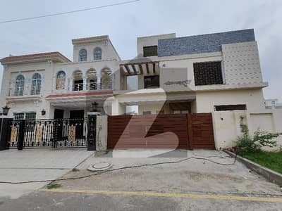 10 Marla House For Sale New Lahore City Prime Location Near Park & Masjid All Paid 10 Marla House For Sale New Lahore City Prime Location Near Park & Masjid All Paid