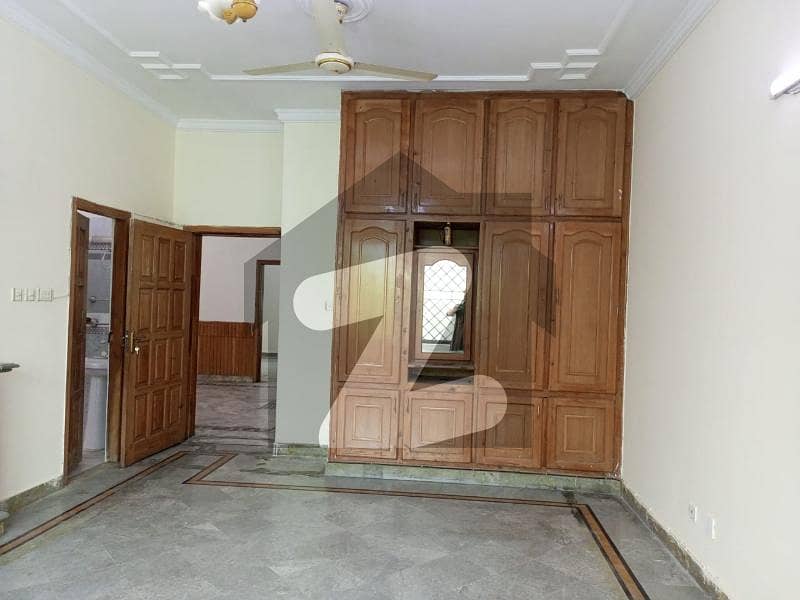 12 Marla Upper Portion For Rent In G10/2