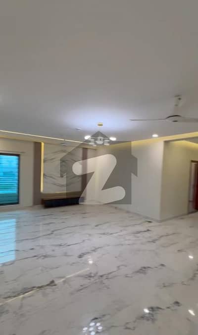 6 Floor 3 Bed Room Apartments For Sale in Askari 11 Lahore