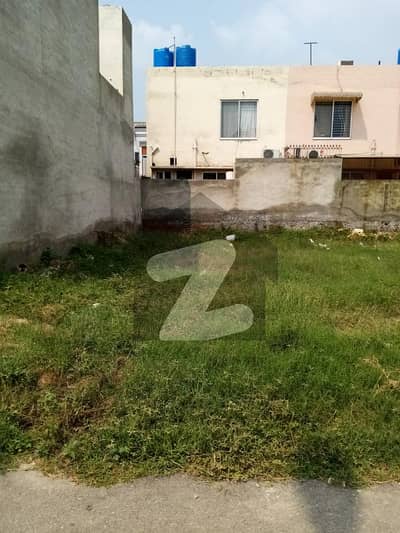 With Registry 10 Marla Plot For Sale Near Park In Orchard 1 Block Paragon City Lahore Cantt