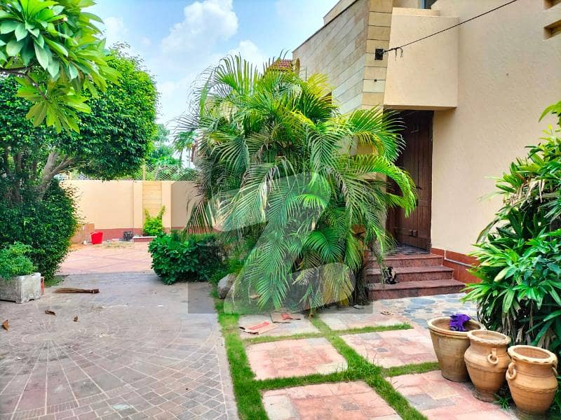 VERY CLOSE TO PACKAGES MALL WELL MAINTAIN BANGLOW